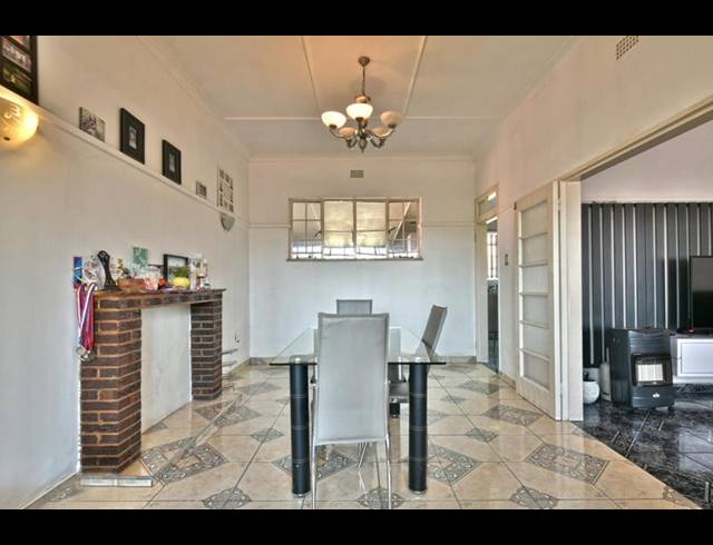 5 BEDROOM HOUSE FOR SALE IN THE HILL